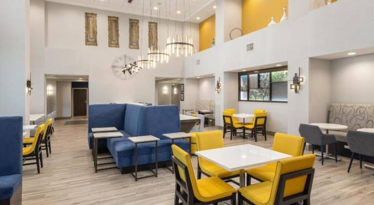 Hampton Inn & Suites Manteca — photo 4