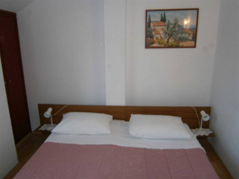 Holiday apartment with barbecue & patio | Dogs allowed in Vodice