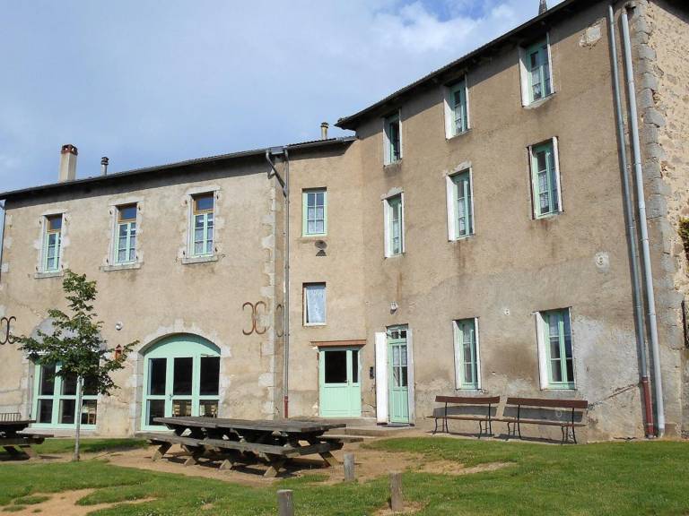 Cottage for 14 guests in La Chabanne with WiFi and pets allowed — photo 2