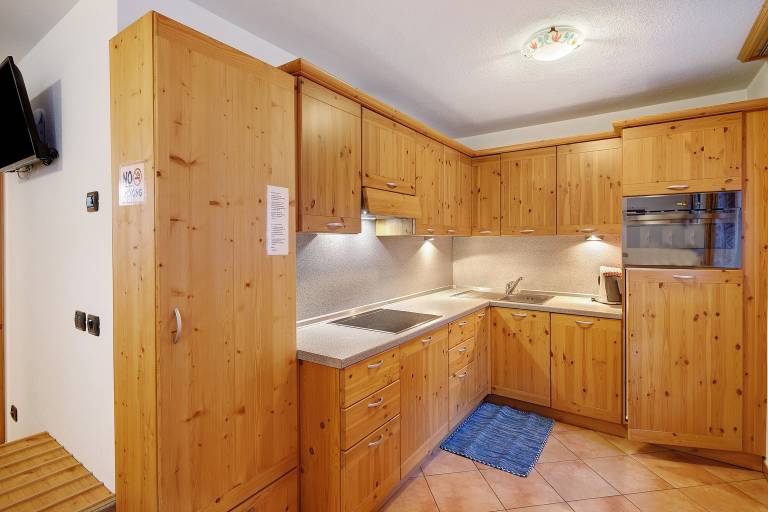 Fully equipped beautiful chalet with fast internet | Mountain view | Next to the ski | Pets allowed — photo 5