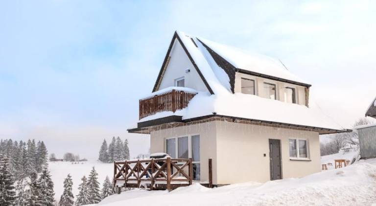 Chalet with jacuzzi & sauna | Pets are welcome — photo 3