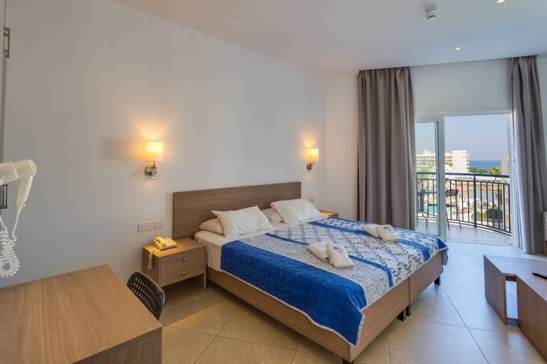 Aparthotel Protaras