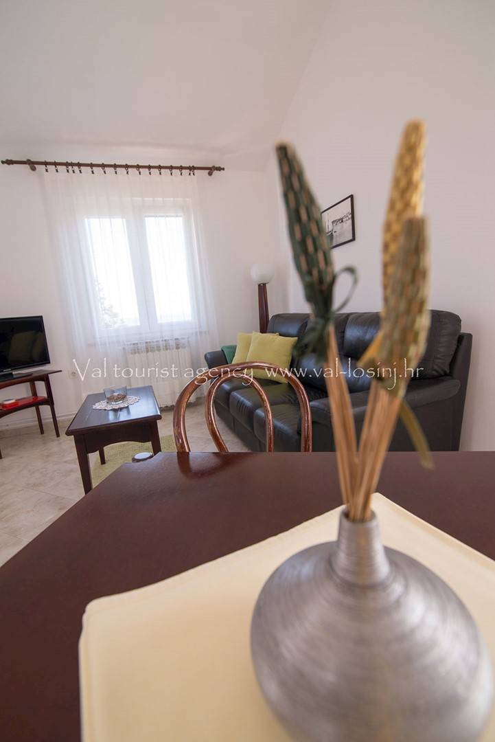 Holiday apartment with patio — photo 5