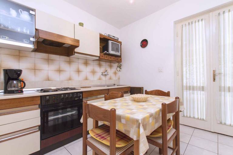Rental apartment with yard | Beach nearby | Pets are welcome — photo 4