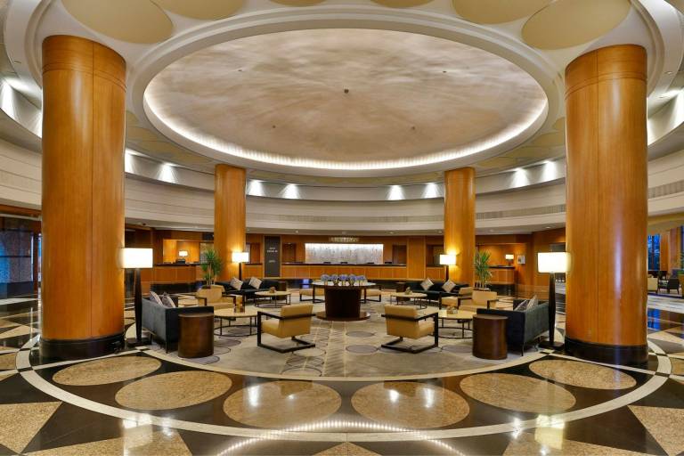 Sheraton Grand Chicago Riverwalk — photo 2