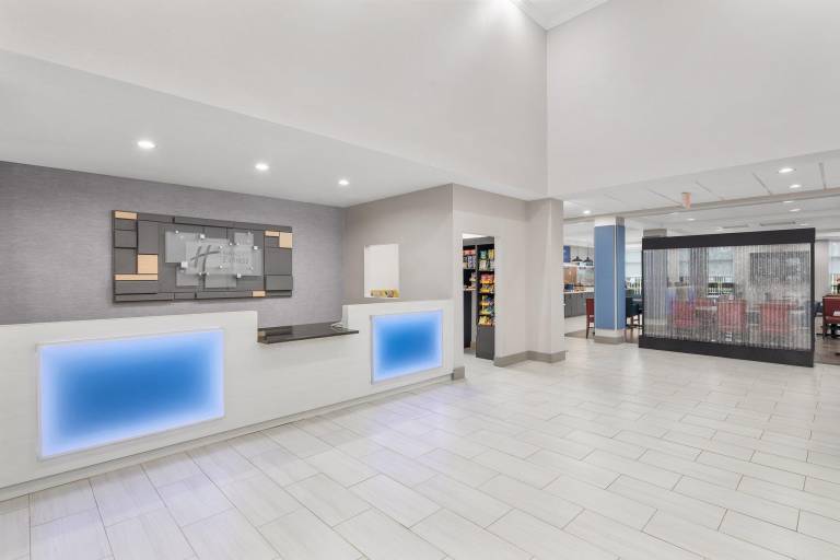 Holiday Inn Express Hotel & Suites Palm Bay By IHG — photo 2