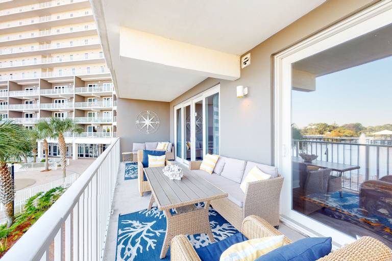 Condo Lower Grand Lagoon