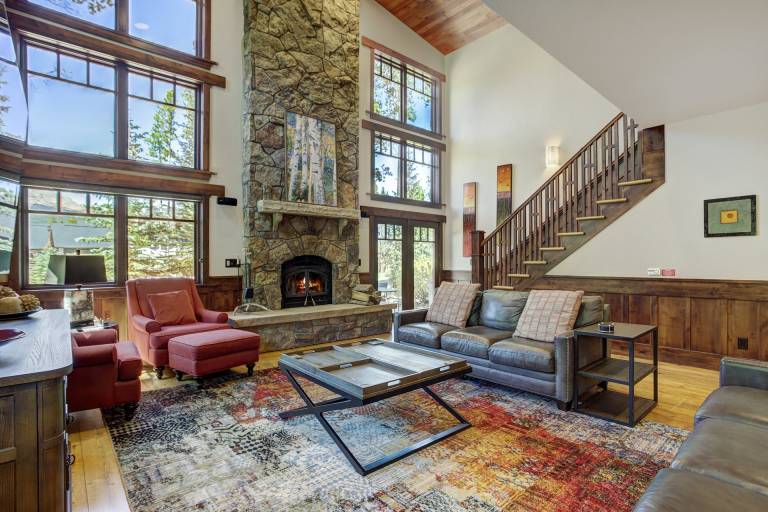 Double Diamond Lodge by the Nordic Ski Trails! Luxury, Views, Foosball, xBox, & Billiards — photo 2