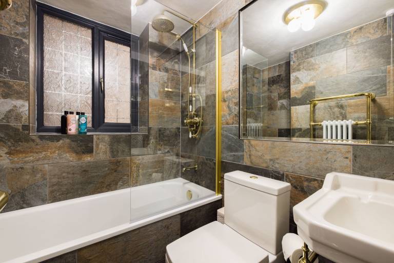 Family-friendly charming holiday apartment | Next to Piccadilly Circus | Pets are welcome — photo 3