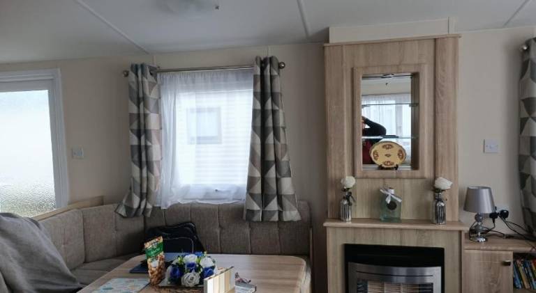 Home from home Kingfisher caravan park — photo 4