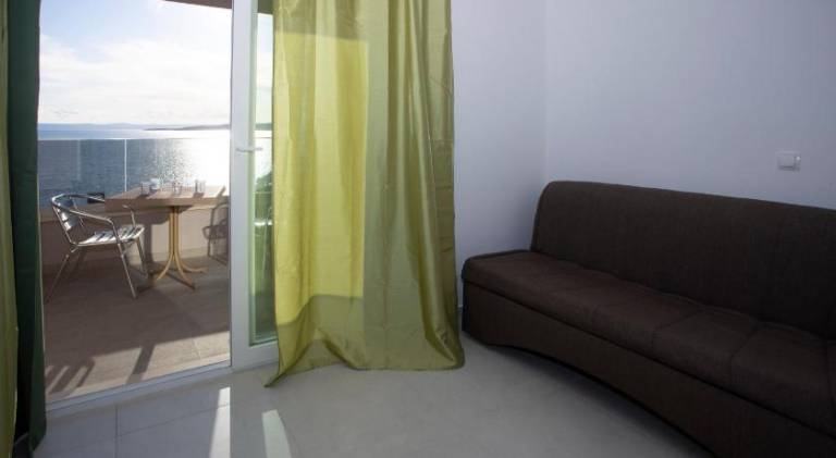 Rental apartment with yard & terrace | Perfect for remote work — photo 3