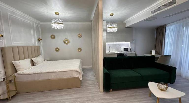 Apartment with pool — photo 4
