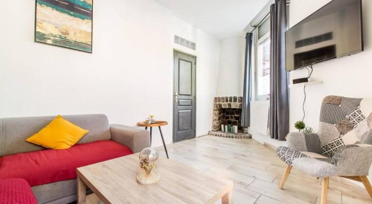 Cosy house 5 rooms 5 Bathrooms close commodities in Roubaix