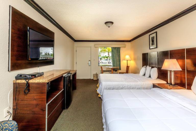 Budget Host Inn Florida City — photo 2