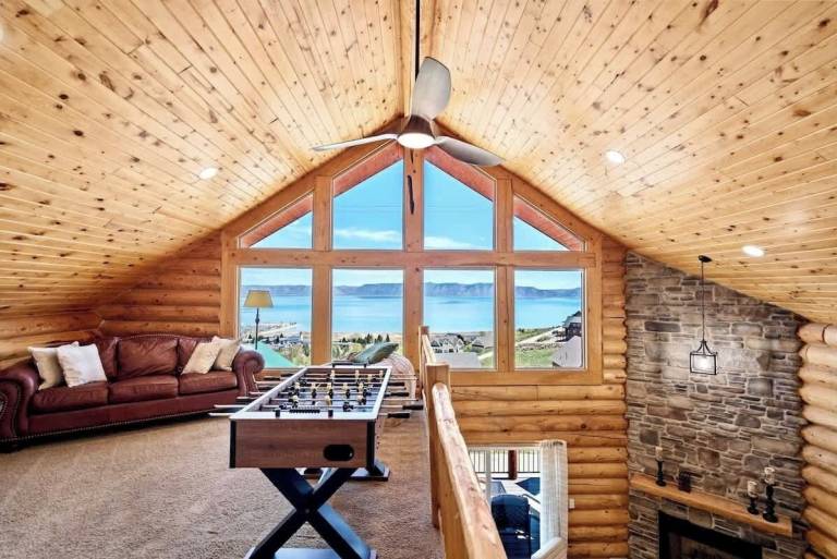 Cabin Garden City