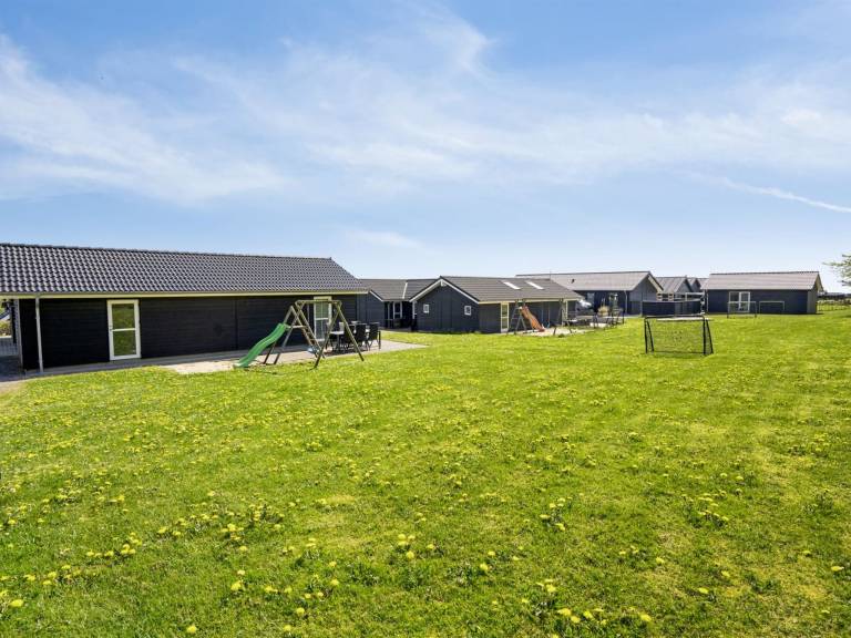 Family-oriented big house with terrace, private pool & sauna | Beach nearby | Pet-friendly — photo 3