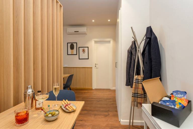 Apartment with garden & terrace — photo 2