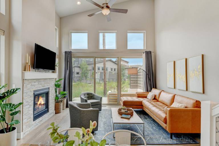 Vacation home with hot tub, terrace & barbecue | Mountain view | Suitable for remote work — photo 3