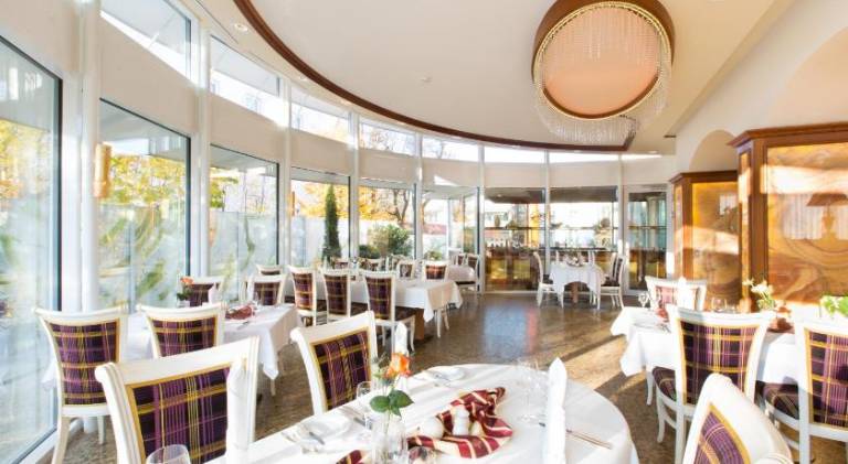 AKZENT Hotel Restaurant Altdorfer Hof — photo 3