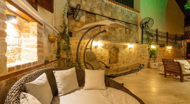 Apartment with pool | Close to Hadrian's Gate — photo 2