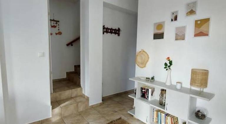 Charming vacation home with patio | Pets are welcome — photo 4