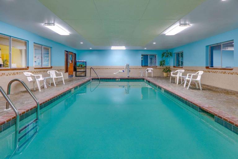 Super 8 By Wyndham Roswell — photo 4