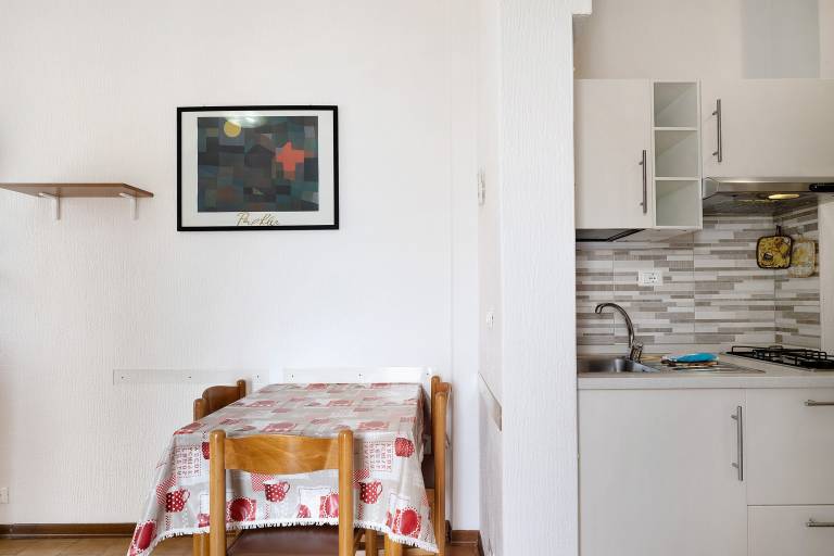 Studio Apartment "Monolocale 9" with Sea View, 2 Balconies & Wi-Fi — photo 5