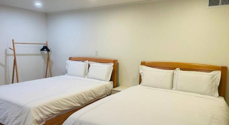Quiet Private Room Near SFO with Free Parking — photo 5