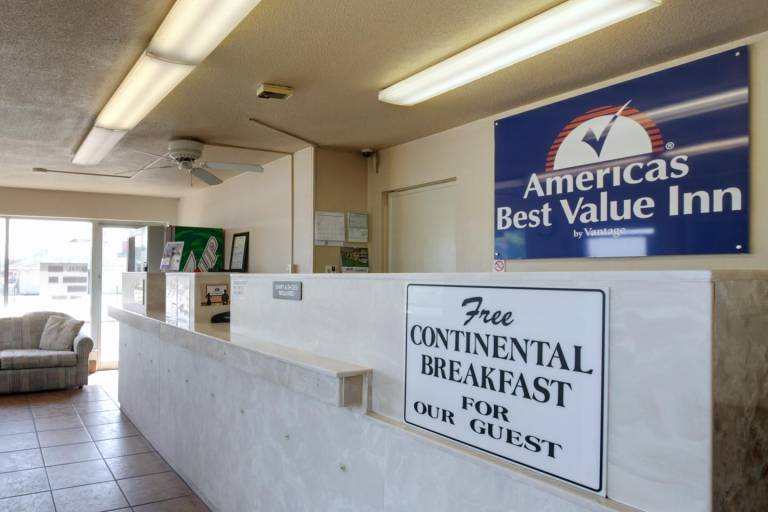 Americas Best Value Inn Alachua — photo 3