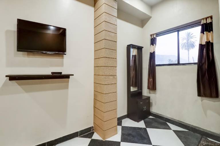 Hotel O Mini Punjab Hills
