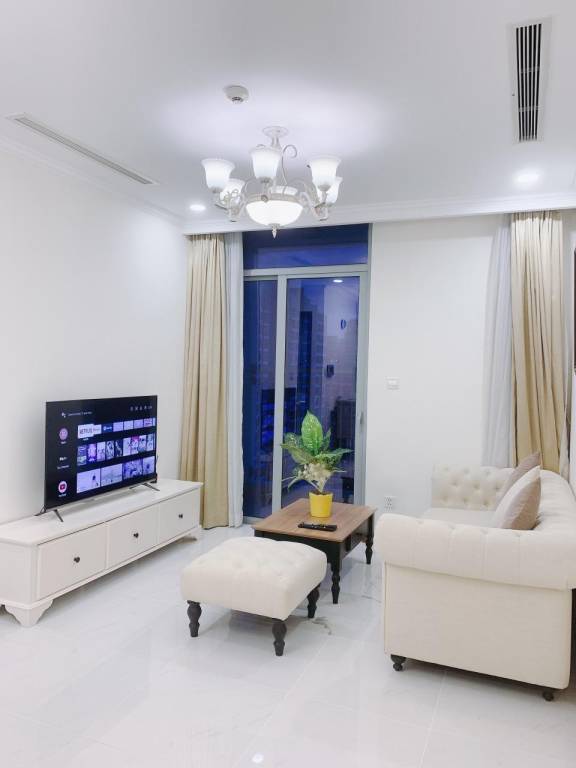 Apartment with yard, jacuzzi & pool | Perfect for remote work | Pets allowed — photo 3