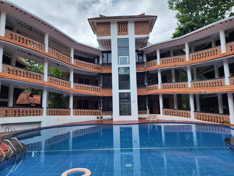 Gods Own Country Resort By Bestinn Leisure
