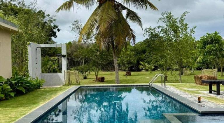 187 m&sup2; Villa