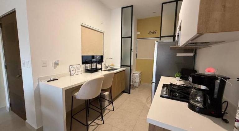 Apartment with pool — photo 3