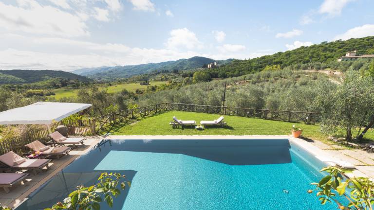 Villa with terrace, barbeque & private pool — photo 5
