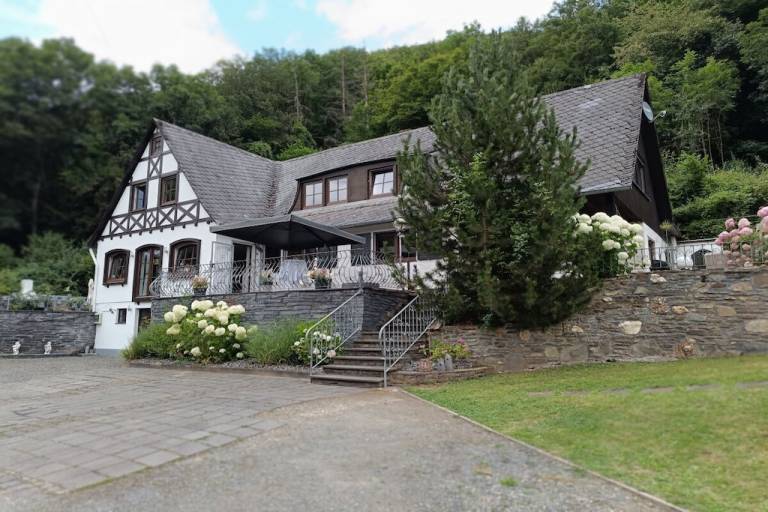 Ferienhaus  Alken