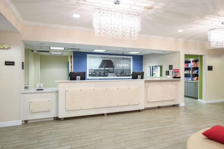 Hampton Inn Jacksonville East Regency Square — photo 5