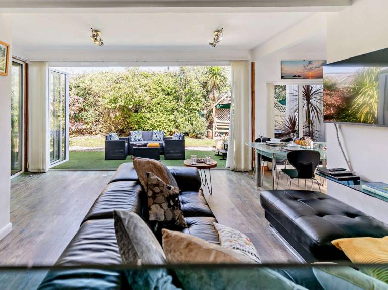Cottage with garden & jacuzzi — photo 4