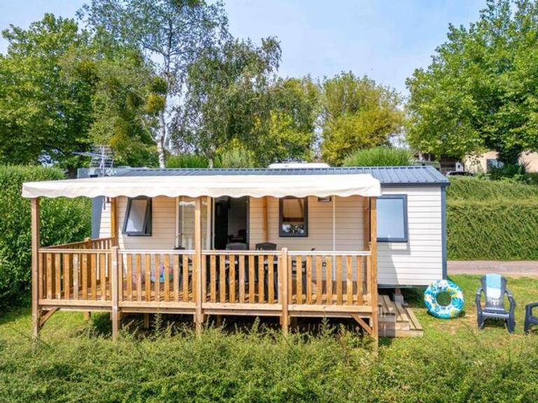 Mobile home with heated pool & terrace — photo 4