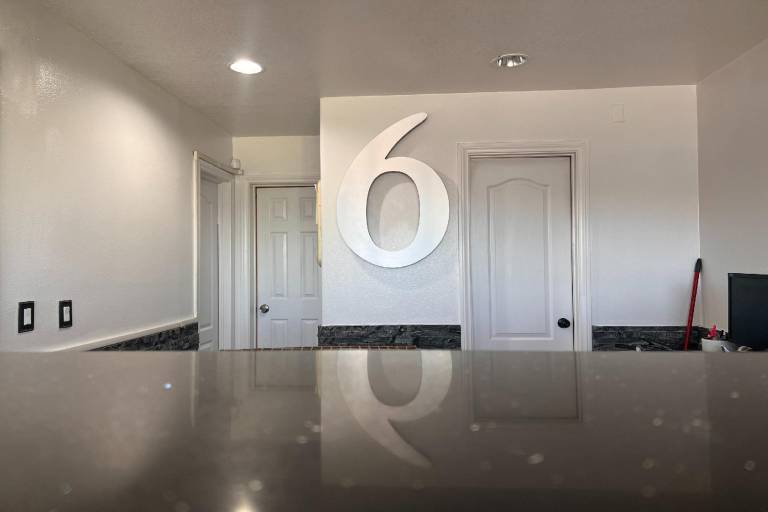 Motel 6 Henderson, NV — photo 5