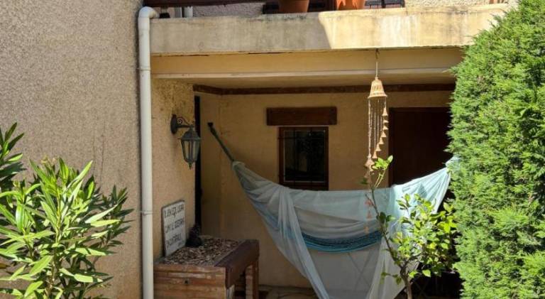 Vacation home with barbeque, yard & terrace — photo 3
