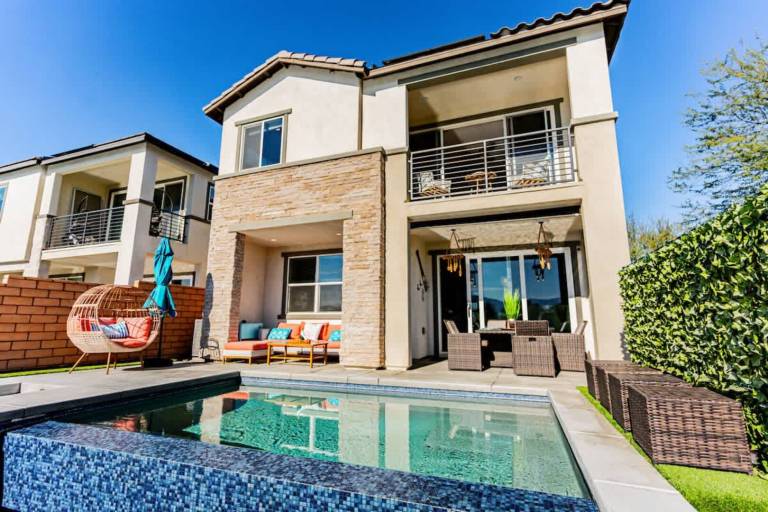 Family-oriented vacation home with private pool | Dogs allowed — photo 4