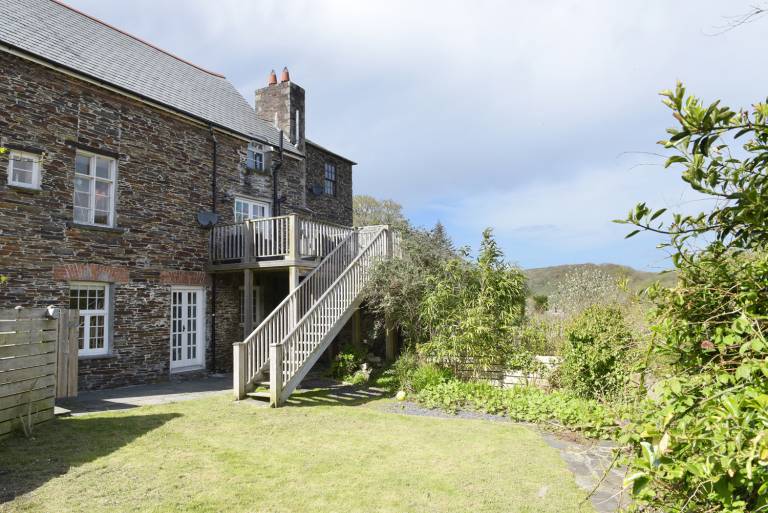 Cottage with garden & patio | Beach view — photo 5
