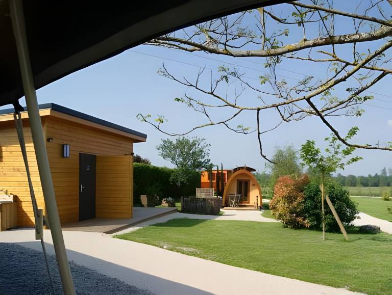 Domaine des Vigneres in Saintes