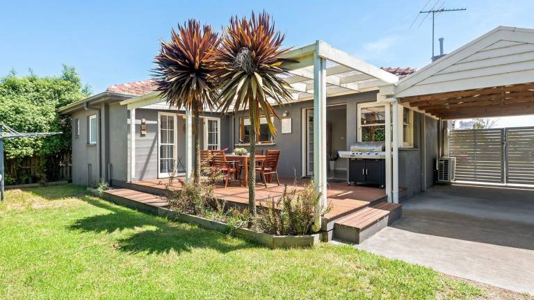 House  Indented Head