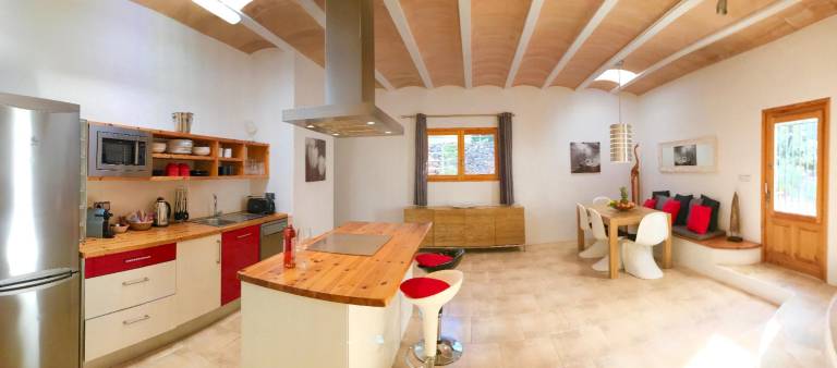 Fully equipped pleasant house with pool | Pets are welcome — photo 4