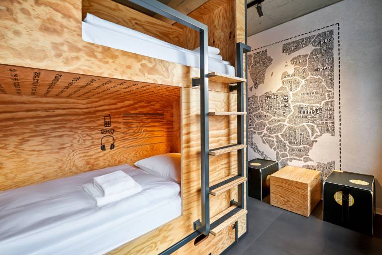 Vierbettzimmer mit Gemeinschaftsbad