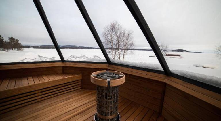 Vacation home with yard, terrace & sauna | Pet-friendly — photo 3