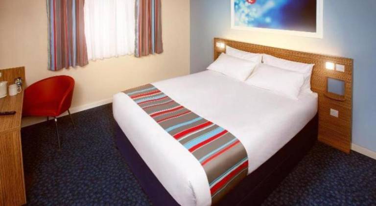 Travelodge Cardiff M4 — photo 5