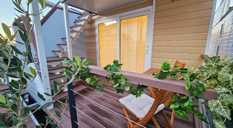 House with jacuzzi & pool — photo 5